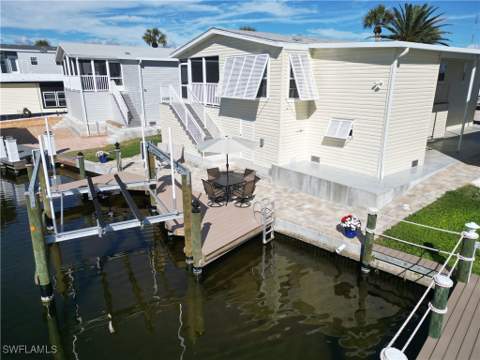 17830 Peppard Dr, Fort Myers Beach FL - photo 7 of 32
