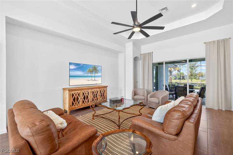 4 bedroom SingleFamilyResidence at 5825 Carnoustie Ct, The National Golf & Country Club At Ave Maria, Ave Maria — photo 5