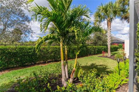 8111 Calle Canovas St, Naples FL - photo 7 of 30