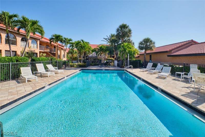 2 bedroom Condominium at 5510 SW 4th Pl 106, Rose Garden Villas Condo, Cape Coral — photo 3