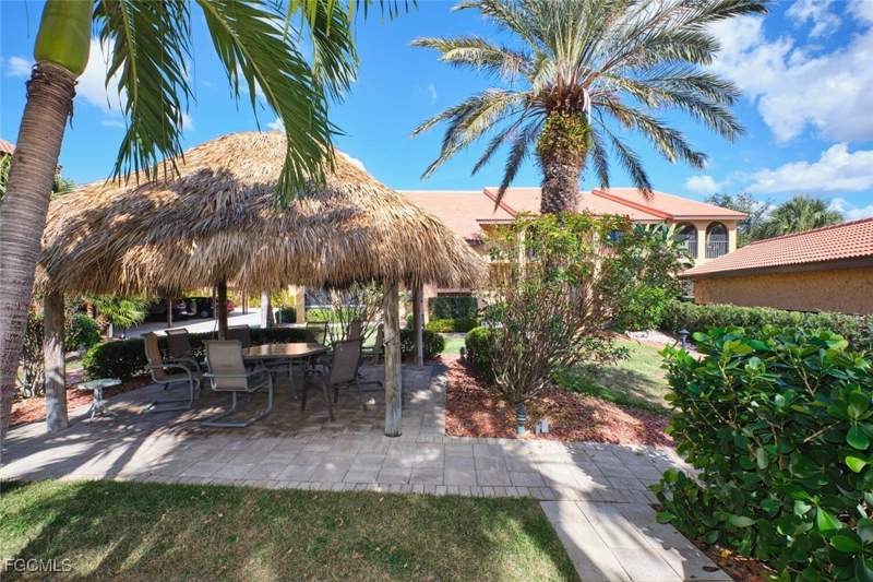 2 bedroom Condominium at 5510 SW 4th Pl 106, Rose Garden Villas Condo, Cape Coral — photo 4