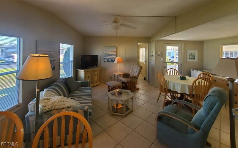 2 bedroom ManufacturedHome at 938 Lazy Ln, Lazy Days Mobile Village, North Fort Myers — photo 5