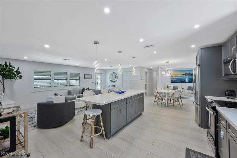 4 bedroom SingleFamilyResidence at 493 Willet Ave, Conners, Naples — photo 4