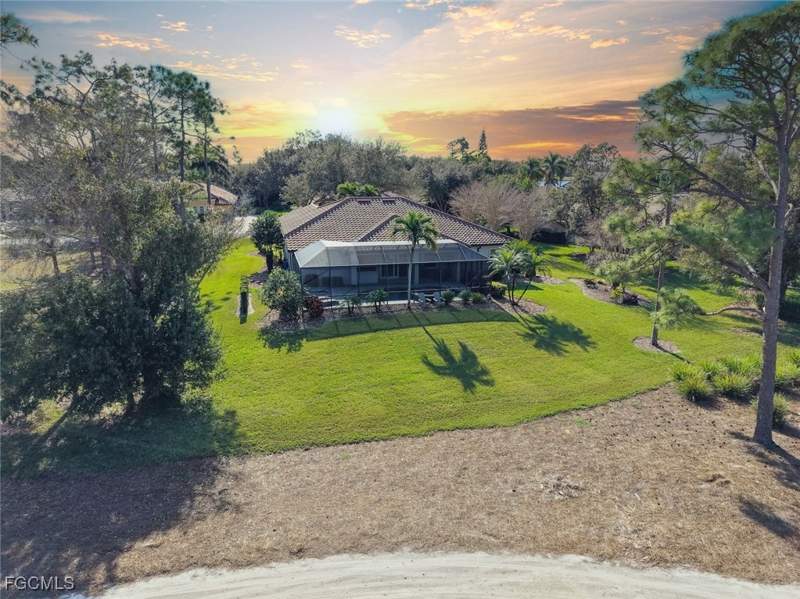 3 bedroom SingleFamilyResidence at 15520 Greenock Ln, Fiddlesticks Country Club, Fort Myers — photo 3