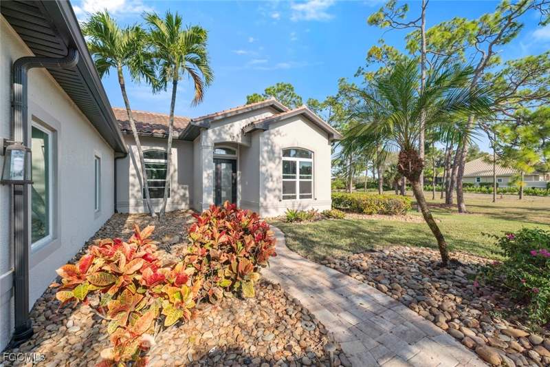 3 bedroom SingleFamilyResidence at 15520 Greenock Ln, Fiddlesticks Country Club, Fort Myers — photo 4