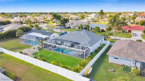 2214 SE 27th Ter, Cape Coral FL - photo 6 of 37