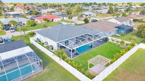 2214 SE 27th Ter, Cape Coral FL - photo 7 of 37
