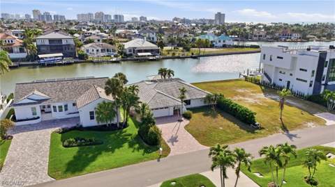 380 Conners Ave, Naples FL - photo 7 of 49
