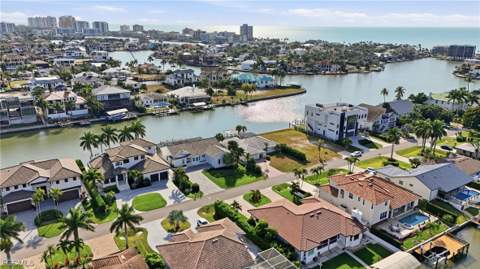 380 Conners Ave, Naples FL - photo 9 of 49