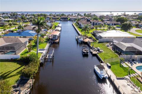 1936 SE 31st Ter, Cape Coral FL - photo 7 of 42
