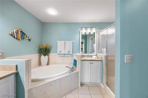7930 Mahogany Run Ln 811, Naples FL - photo 17 of 50