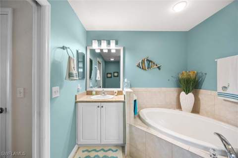 7930 Mahogany Run Ln 811, Naples FL - photo 18 of 50