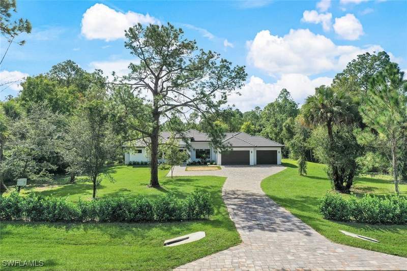 4 bedroom SingleFamilyResidence at 3632 3rd Ave SW, Weber Woods, Naples — photo 3