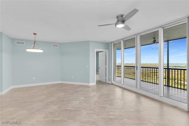 3 bedroom Condominium at 1065 Borghese Ln 1902, Serano, Naples — photo 2