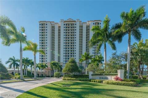1065 Borghese Ln 1902, Naples FL - photo 23 of 47