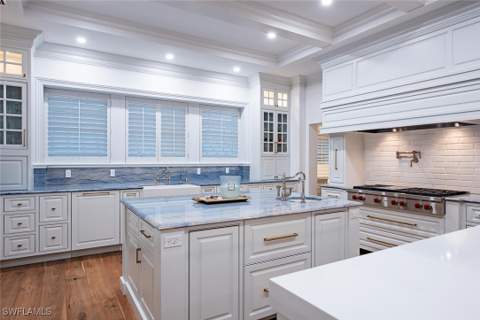 140 3rd Ave S, Naples FL - photo 12 of 47