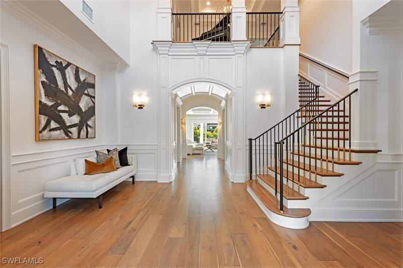 5 bedroom SingleFamilyResidence at 140 3rd Ave S, Olde Naples, Naples — photo 4