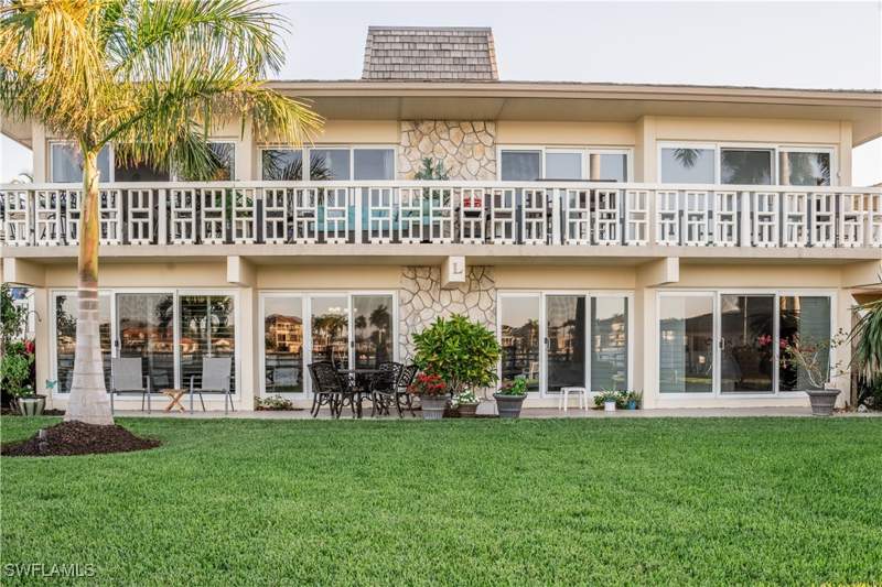 2 bedroom Condominium at 1215 Edington Pl L4/L3, Ville De Marco, Marco Island — photo 3