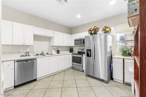 4219 Bellasol Cir 1711, Fort Myers FL - photo 20 of 27