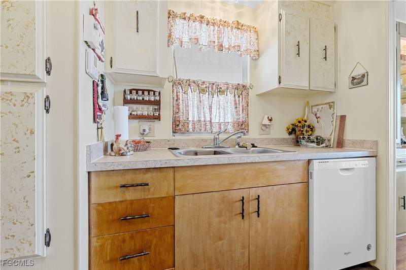 2 bedroom ManufacturedHome at 3544 Celestial Way, Tamiami Village, North Fort Myers — photo 5