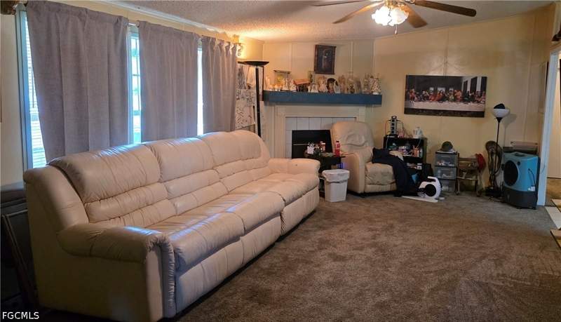3 bedroom ManufacturedHome at 1627 Sunset Trl, Muse, Labelle — photo 4