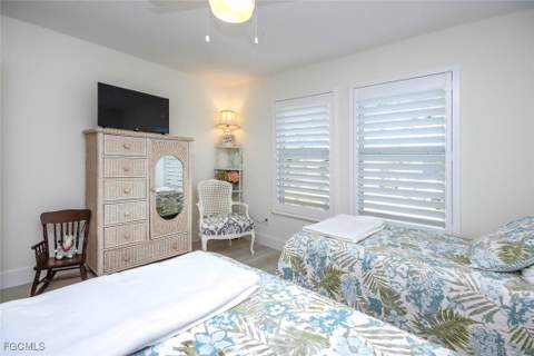 1890 Farm Trl, Sanibel FL - photo 18 of 38