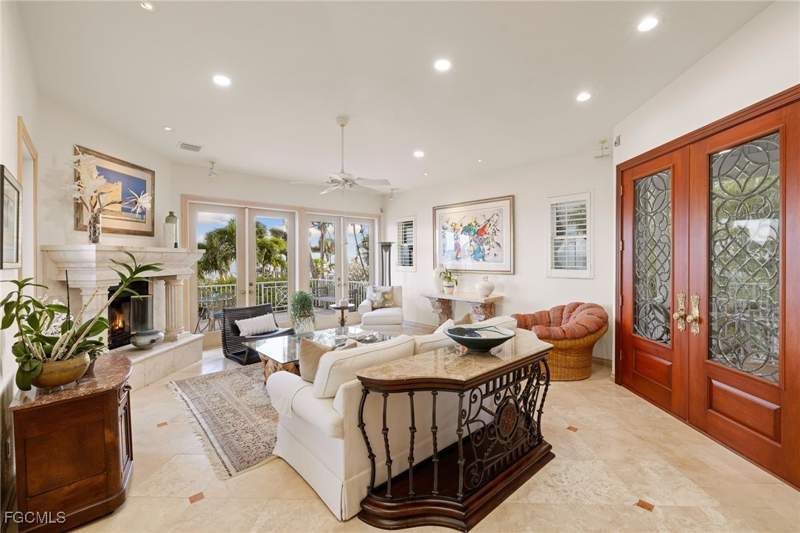 3 bedroom SingleFamilyResidence at 3569 San Carlos Dr, Bayview Acres, St James City — photo 5