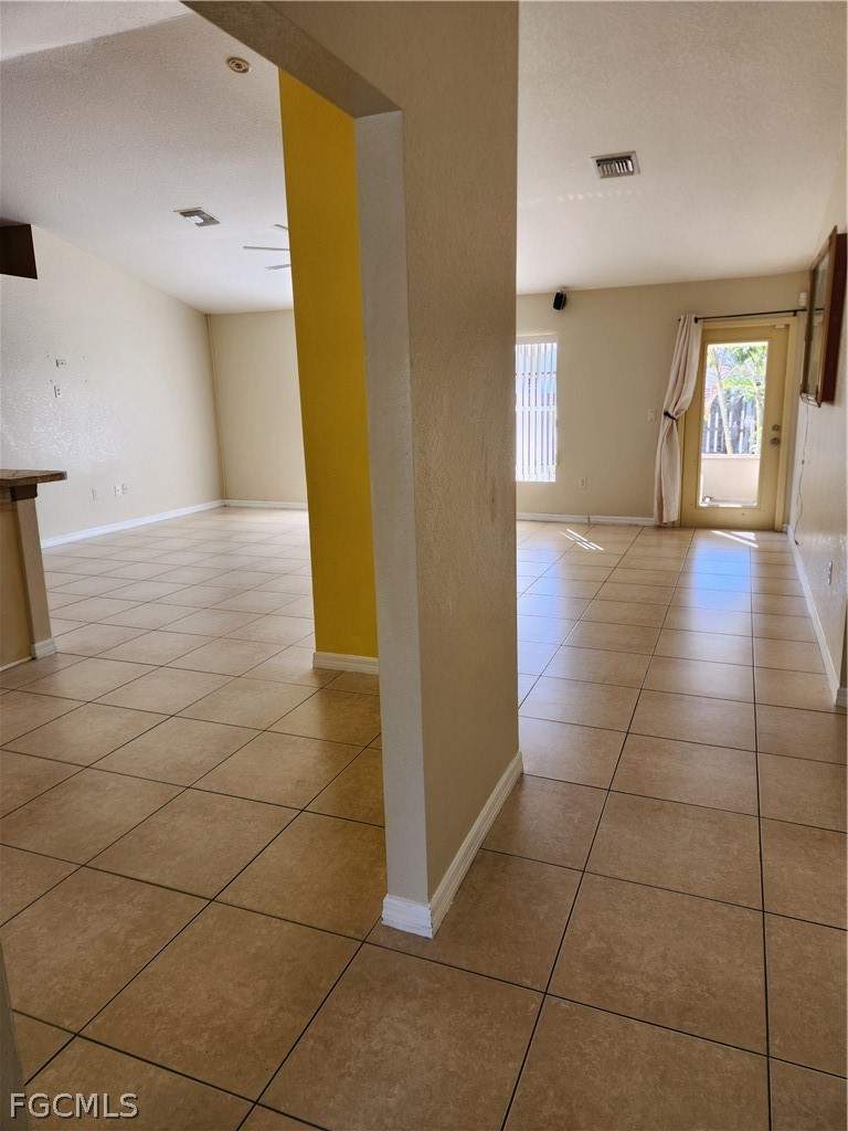 3 bedroom SingleFamilyResidence at 245 David Ave, Lehigh Acres, Lehigh Acres — photo 4