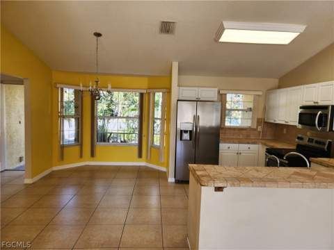 245 David Ave, Lehigh Acres FL - photo 8 of 18