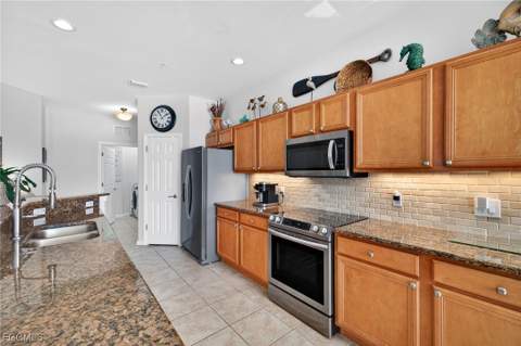 11751 Pasetto Ln 201, Fort Myers FL - photo 14 of 32