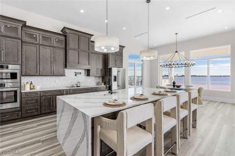 606 Coral Dr, Cape Coral FL - photo 9 of 46