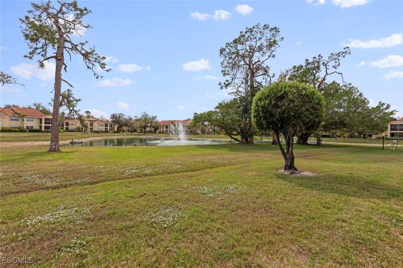 2 bedroom Condominium at 1830 Brantley Rd E3, Lake Lawn Condo, Fort Myers — photo 4
