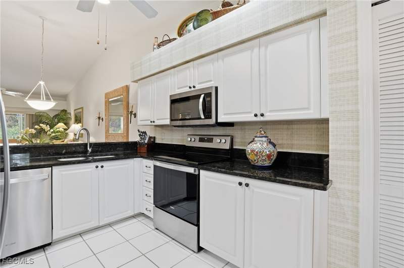 2 bedroom Condominium at 14270 Hickory Links CT 2123, VERANDAS, Fort Myers — photo 4
