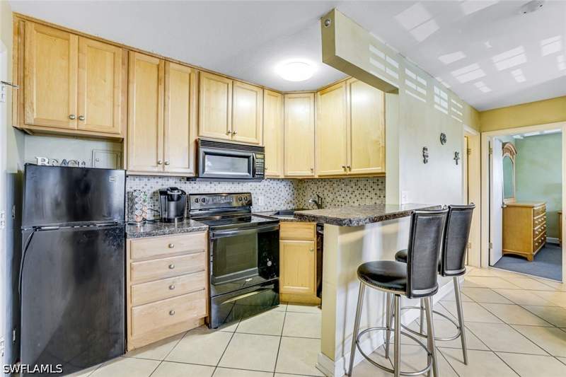 1 bedroom Condominium at 457 Tallwood St 406, Marco Villa, Marco Island — photo 4
