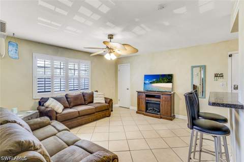 457 Tallwood St 406, Marco Island FL - photo 6 of 22
