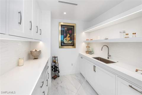 13945 Old Coast Rd 806, Naples FL - photo 11 of 50