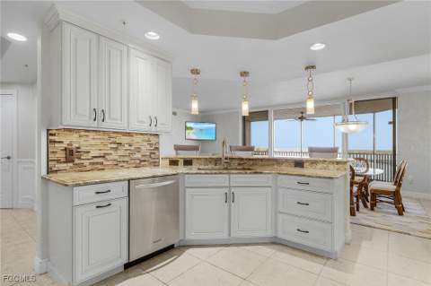 2090 W First St 1606, Fort Myers FL - photo 14 of 47