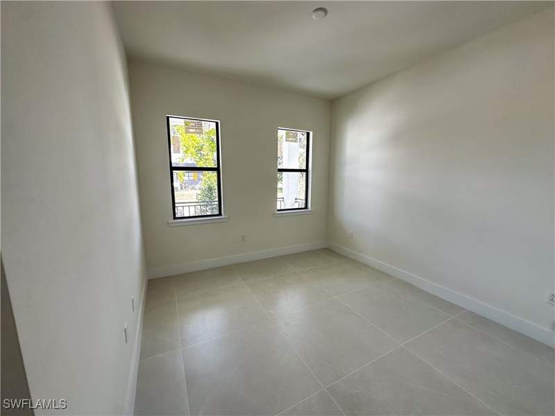 4 bedroom SingleFamilyResidence at 2464 Florida Ave, Sunset Homes, Naples — photo 4