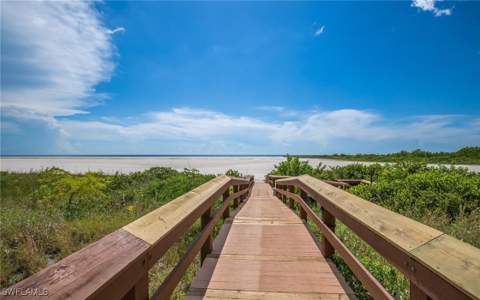 380 Seaview Ct 301, Marco Island FL - photo 9 of 27