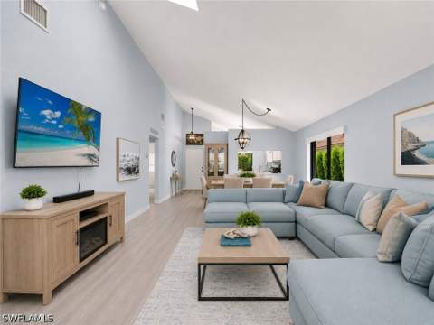 355 Bay Forest Dr 3A, Naples FL - photo 17 of 39
