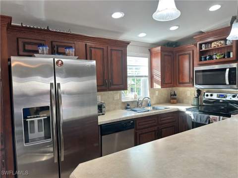 1514 Diamond Lake Cir, Naples FL - photo 7 of 21
