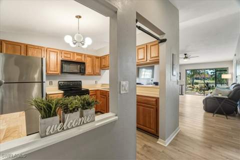 2031 Pine Isle Ln 2031, Naples FL - photo 16 of 32