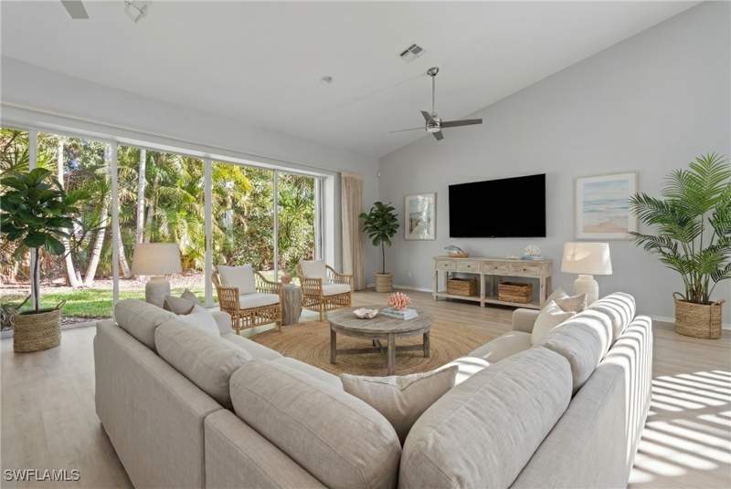 3 bedroom SingleFamilyResidence at 20751 Rivers Ford, Villages At Country Creek, Estero — photo 2