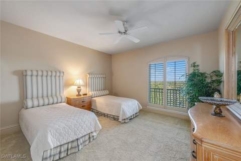 8477 Bay Colony Dr 902, Naples FL - photo 18 of 34