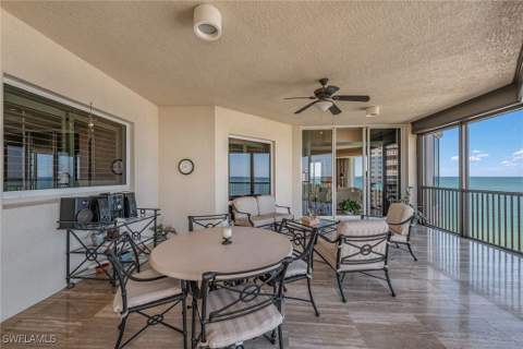 8477 Bay Colony Dr 902, Naples FL - photo 23 of 34