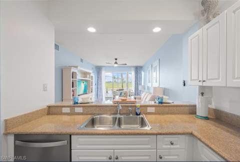 7915 Mahogany Run Ln 1114, Naples FL - photo 7 of 18