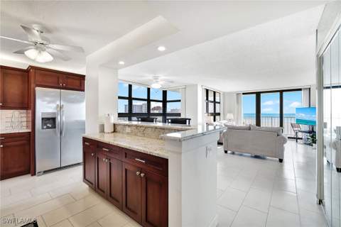 260 Seaview Ct 906, Marco Island FL - photo 17 of 37