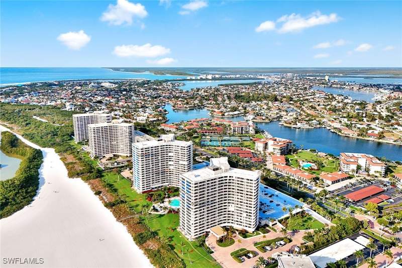 2 bedroom Condominium at 260 Seaview Ct 906, South Seas Club Condo, Marco Island — photo 5
