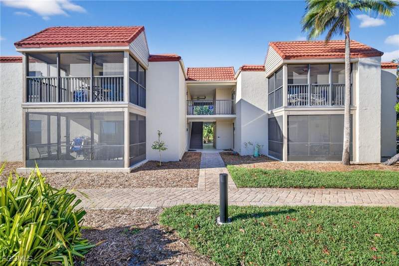 1 bedroom Condominium at 845 E Gulf Dr 142, Sanibel Moorings Condo, Sanibel — photo 4