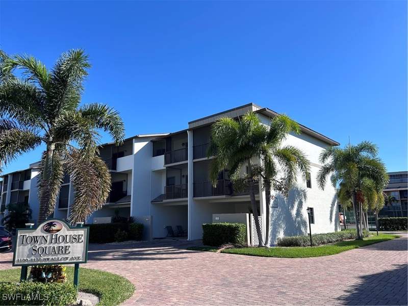 2 bedroom Townhouse at 1100 Swallow Ave A106, Town House Square, Marco Island — photo 2